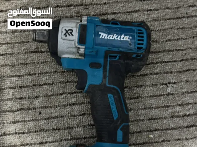 عدة مستعملة للبيع في حالة ممتازة