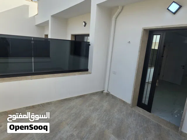 فيلا جديدة للايجار في فشلوم زنقة بودينة