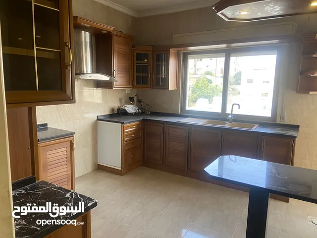 191 m2 3 Bedrooms Apartments for Sale in Amman University Street