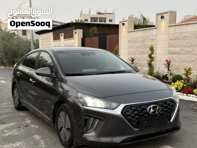 2022, هيونداي, ايونيك, Standard