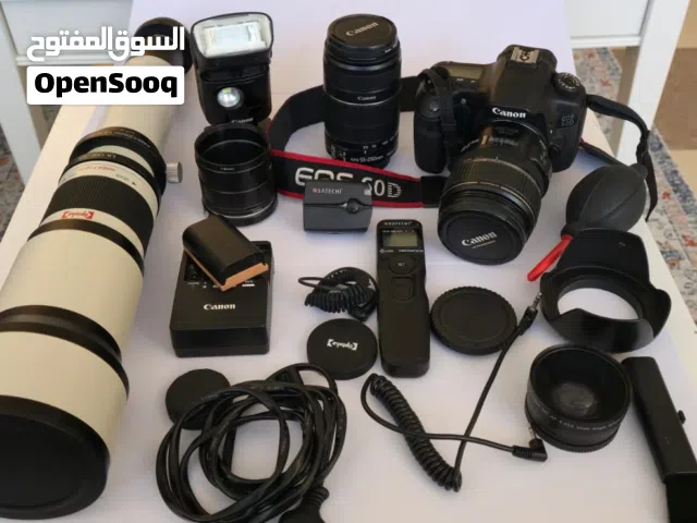 فرصة قد لا تتكرر كاميرا كانون dslr d60 eos استعمال خفيف جدا ملحق بها العديد من الاكسسوارات الملحقة