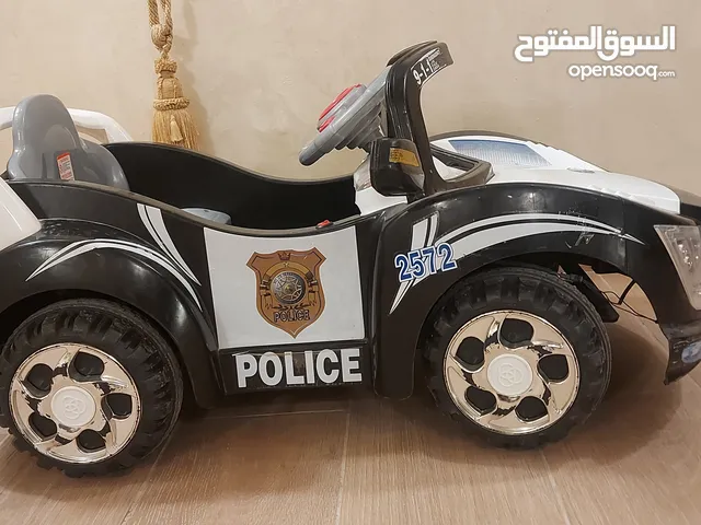 سيارة شرطة اطفال
