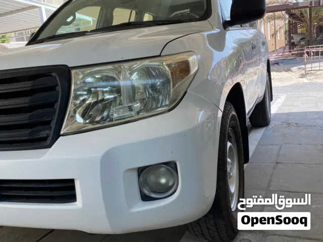 2013 تويوتا لاند كروزر GX