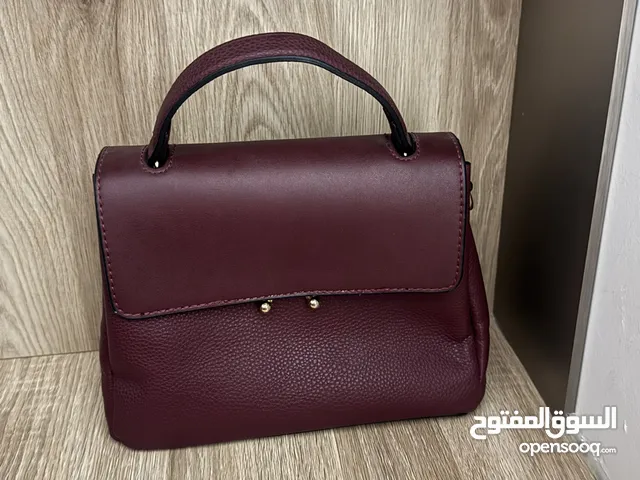 جنطة مانكو mango مستعملة مره او مرتين نظيفة جداً