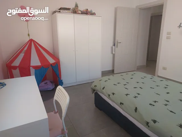 اثاث كامل للبيع ايكيا و غيرها و اجهزه كهربائية, شبه جديده للبيع المجموعة كامله فقط. لا بيع بالقطعة.