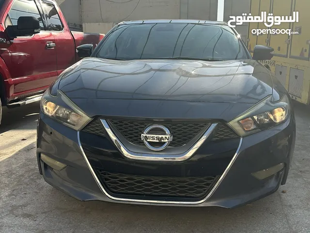 Nissan maxima 2016