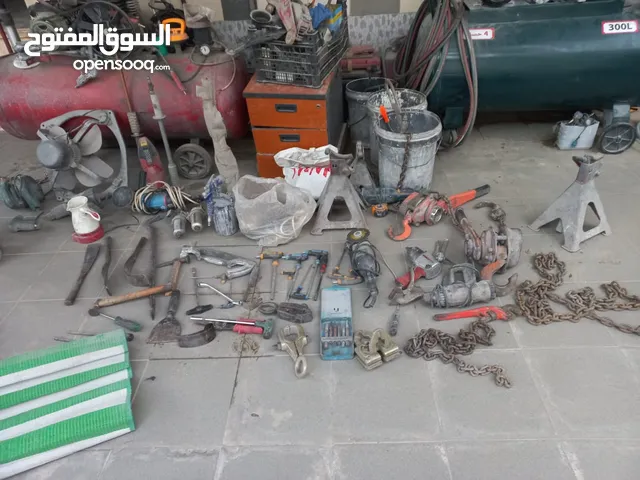 عده بودي و دهان سيارات كامله بحاله ممتازه