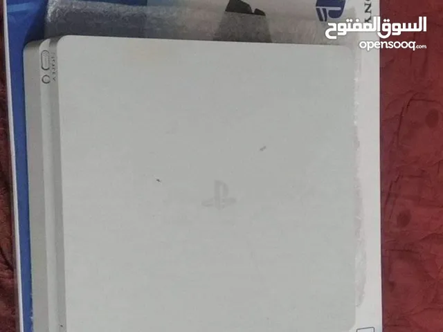 PS4 سلم نضيف