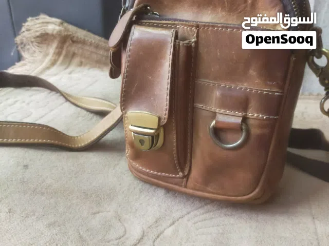 حقيبه رجالي جلد طبيعي مصنعه من جلد الحصان