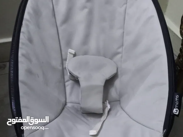 كرسي هزاز من 4moms موديل rockaroo
