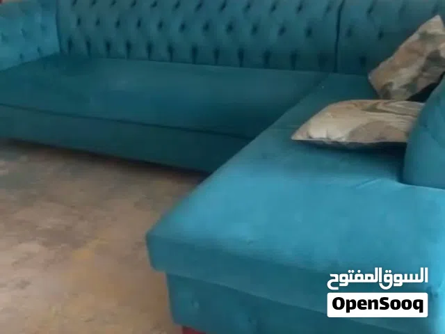 كنب بحاله ممتازه مع سيجاده تركى 2.5×3  متر