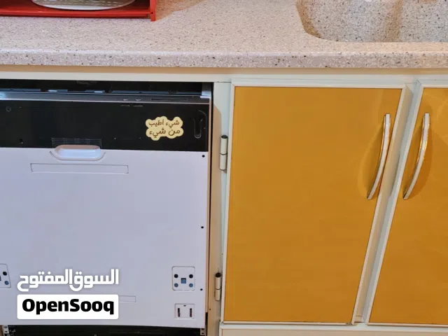 سنك مستعمل قليل جدا مرمر حوض واحد ومكان غساله اطباق