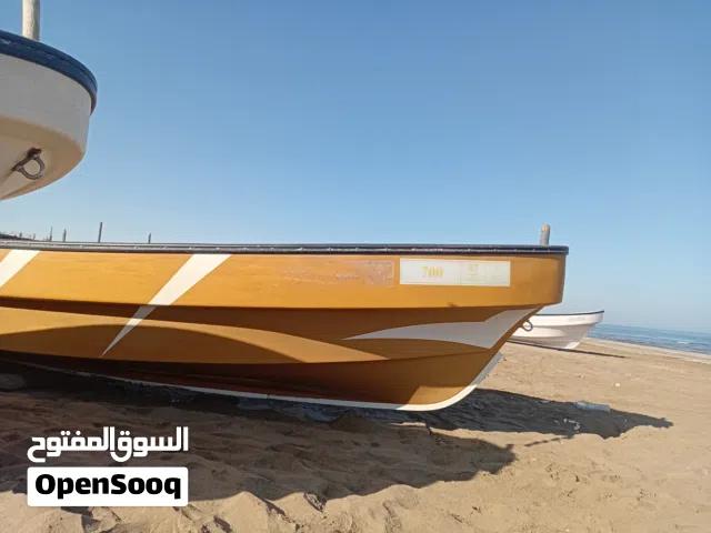 اللبيع قارب 23مع ملكيه ومكينه 60ياماها