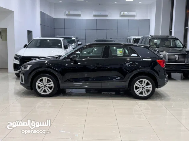 Audi Q2 / 2025 (Black)