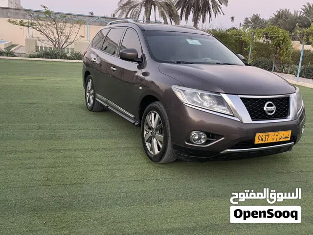 Used Nissan Pathfinder in Al Batinah