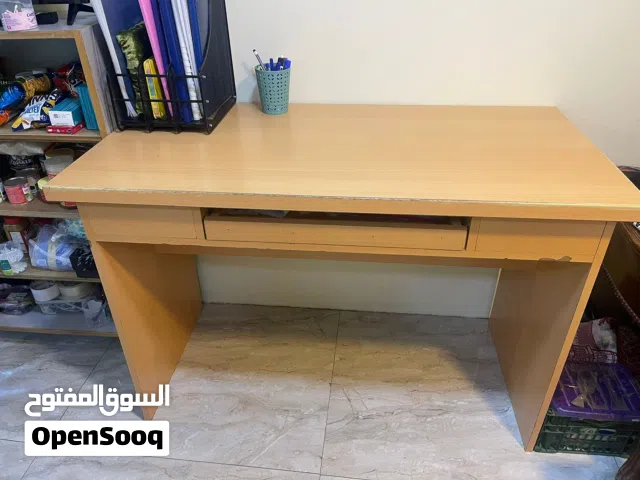 Study table / computer table