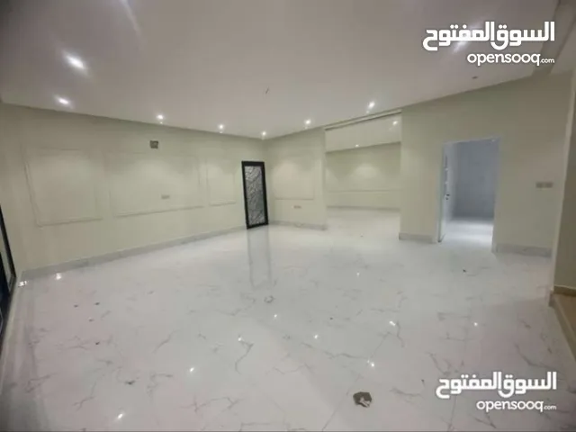 172 m2 3 Bedrooms Apartments for Rent in Al Riyadh Dhahrat Laban