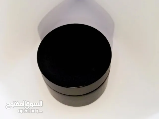 علب زجاجيه للكريمات العلاجيه متوفر كميه جيده والتي هي 23 كارتون و كل كارتون يحتوي على 140علبه