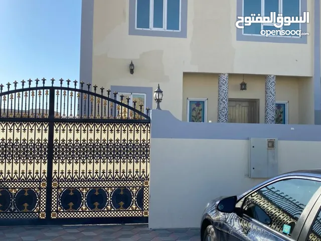 262 m2 4 Bedrooms Villa for Sale in Muscat Amerat
