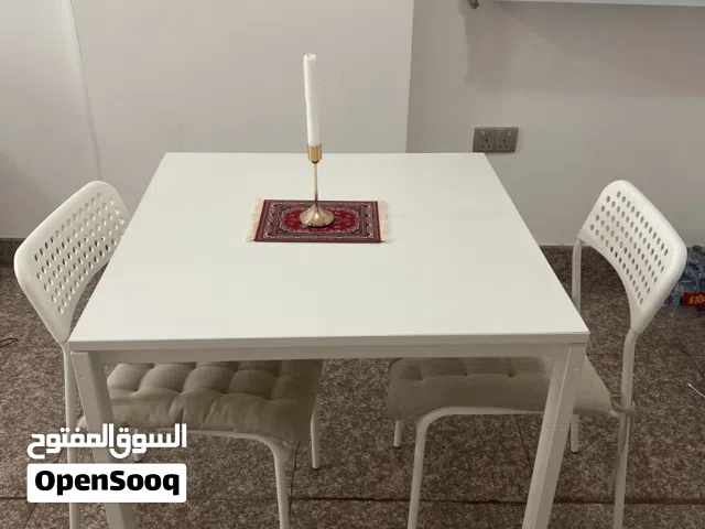 طاوله و 2 كراسي