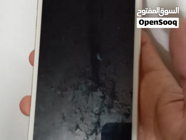 ايفون 6 بلس طافي ما بعرف ماله للبيع قطع لكن شاشته شغاله