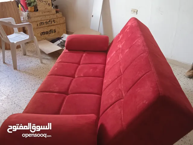 كنبه ايطاليا المسند يرجع درجتين للخلف وتتغير لسرير