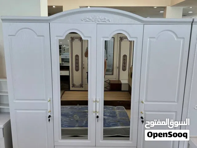 كناتير خشبية يتوفر توصيل