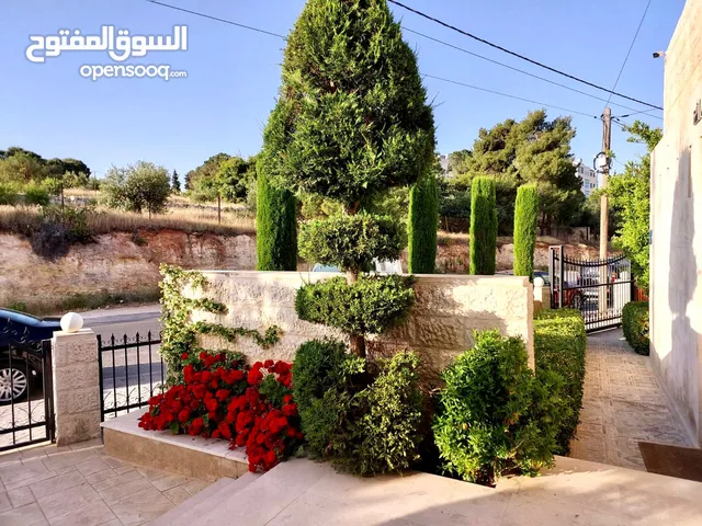 1100 m2 5 Bedrooms Villa for Rent in Amman Khalda