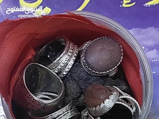 خواتم قديمه للبيع