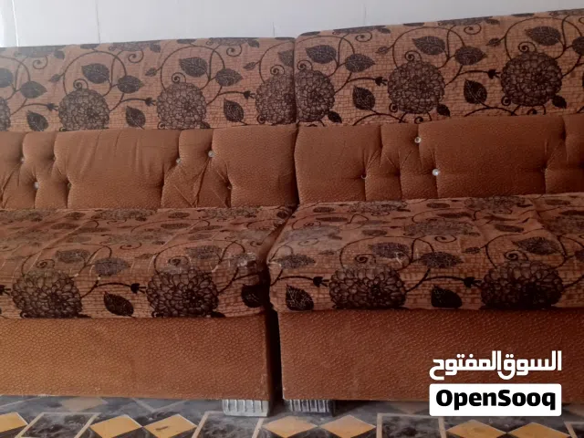 تخم قنفات 8 قطع بسعر مناسب لون جوزي واسود سفنج وصاج اتصل على الرقم او دز رسالة وراح نجاوبك بسرعة