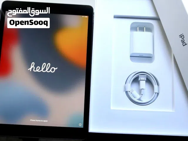 iPad 9th Gen 64GB Silver Selling full iPad bundle - perfect for students/notetaking/drawing