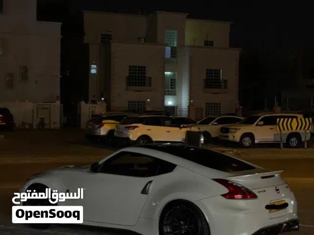 2016 نيسان Z 370