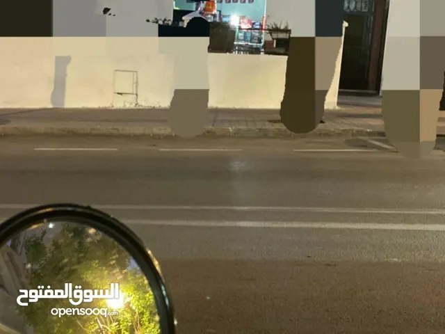 محل تجاري للبيع في شارع الحسن الثاني