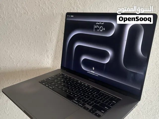 جهاز ماك بوك