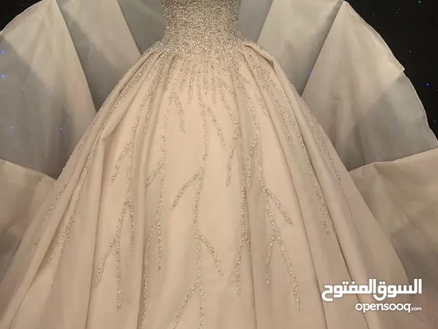 فستان زواج للبيع مستعمل