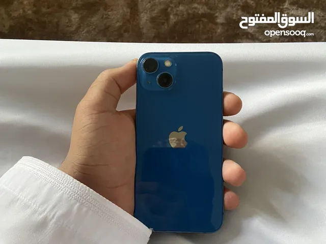 Apple iPhone 13 128 GB in Al Dakhiliya