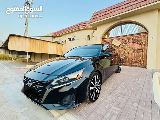Nissan Altima 2019 Modified In 2023 options 2.5 litr Engine.