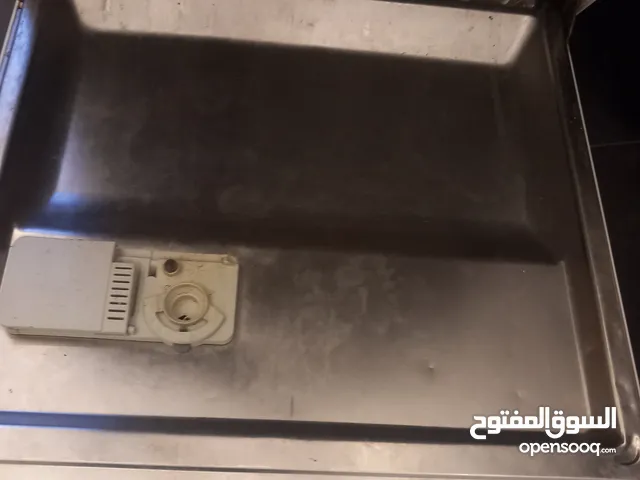   Dishwasher in Tripoli