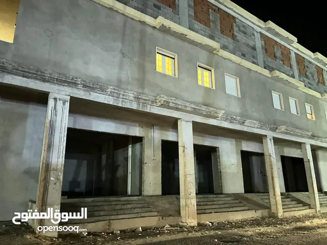 عمارة للبيع في عين زارة