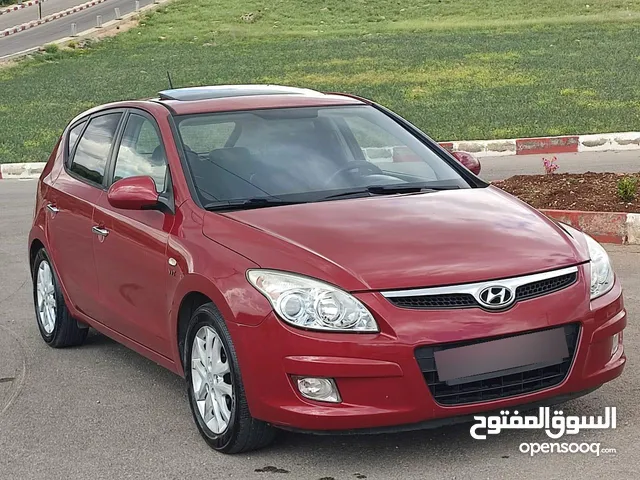 هيونداي I300 لون خمري مميز فل الفل مع فتحه ومفتاح شفط 2008