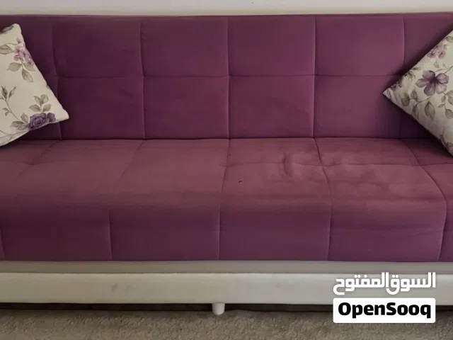 مجموعة أثاث كامل بحالة ممتازة