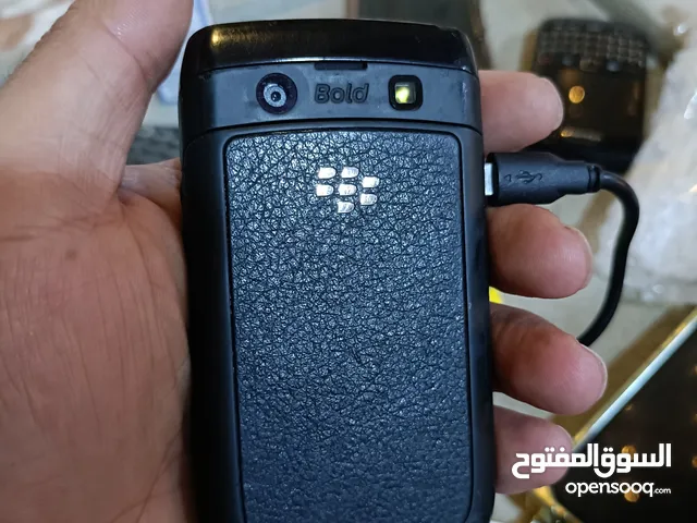 Blackberry Q10 4 GB in Basra