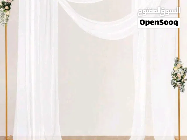 ستاند زينه بحاله ممتازه لون ذهبي والحجم بالصور وبيتصغر وبيتكبر حسب الرغبه