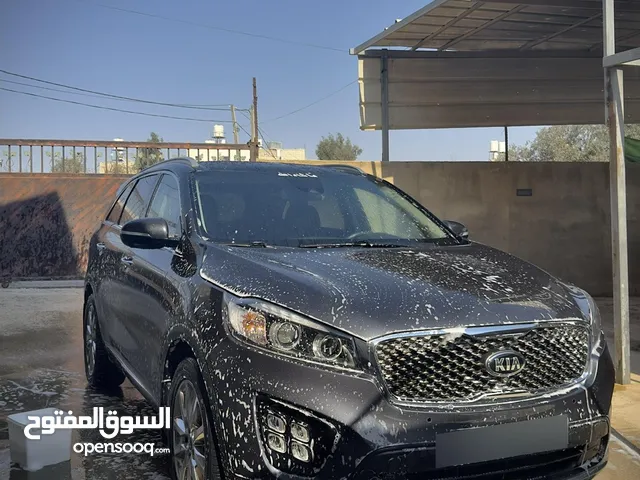 كيا سورينتو 2015