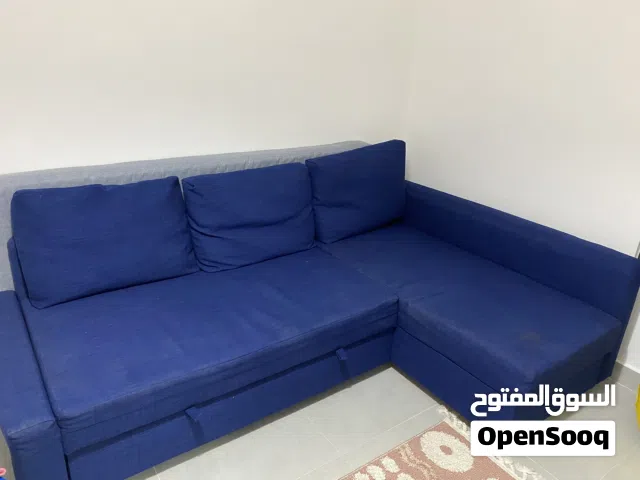 كنبة سرير زاوية ايكيا مع وحدة تخزين   مستعملة للبيع   السعر 175 دينار قابل للتفاوض