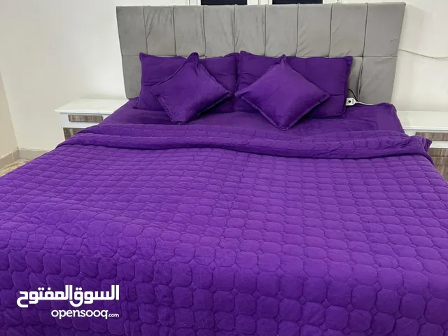 غرفة نوم كاملة شبه جديدة للبيع