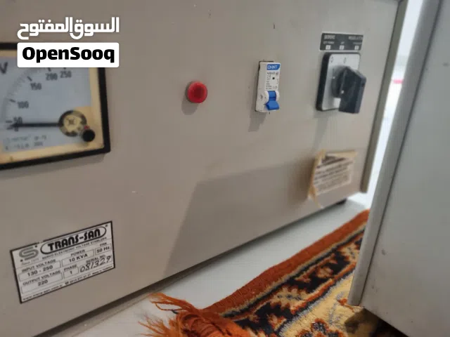 عدد اتنين منظم للكهرباء
