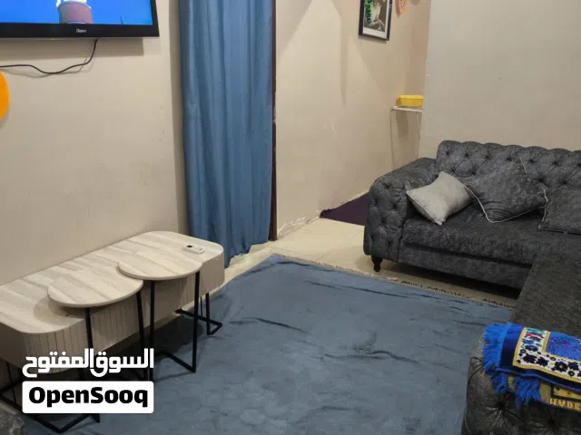 لايجار المؤقت شقه  السالميه ق 12ع الخامس غرفتين وصاله وحمام ومطبخ  من 10/6الي 25/8 مفروشه  ايجار 190