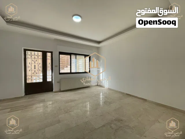 شقة / فارغة / للايجار / 2 نوم / شبه ارضي / ديلوكس/ دير غبار