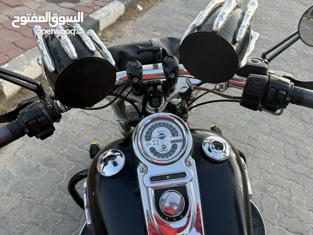 Fat bob دراجة هارلي ديفيدسون فات بوب كروزر مستعملة   2010 بحالة جيدة و km 39999